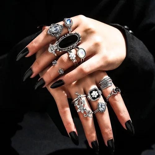 Vista 2 de Juego de anillos de nudillos de plata vintage para mujeres y hombres, anillos gruesos estéticos de serpiente grunge, apilables, anillo gótico
