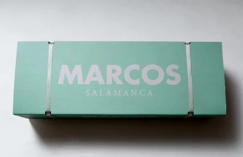 Vista 3 de MARCOS SALAMANCA Cerdo Ibérico Criado en Pastura Hueso Ibérico de Bellota Curado en Seco/Paleta 75% Ibérico de Bellota D.O Guijuelo