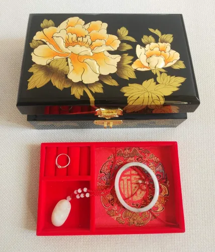 Vista 4 de Excelente caja de joyería hecha a mano de boca a boca de estética clásica china