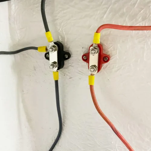 Vista 2 de Poste de conexión de batería de pernos dobles de 1/4 pulgadas, Ampper 2 pernos M6 barra de bus Power y kit de terminales de distribución de bloque