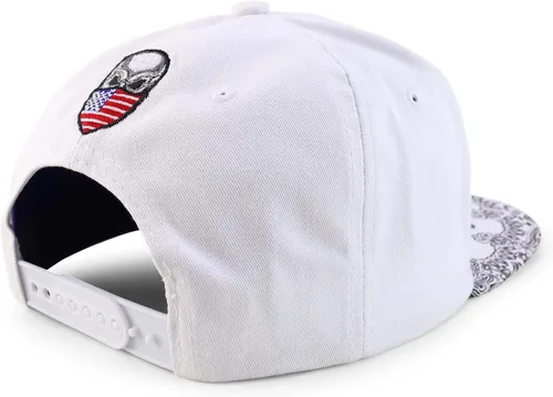 Vista 3 de Trendy Apparel Shop Bandana de calavera bordada Snapback con estampado de cachemira