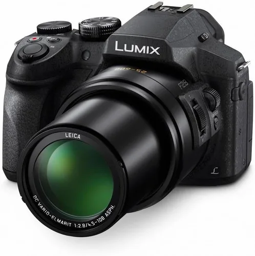 Vista 2 de Panasonic La cámara digital LUMIX FZ300 con zoom largo cuenta con 12.1 megapíxeles, sensor de 1/2.3 pulgadas, video 4K, WiFi, cuerpo de cámara a