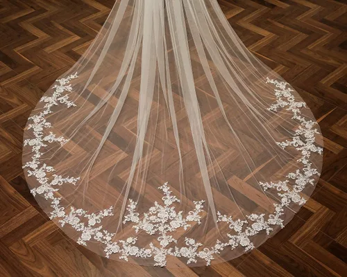 Vista 2 de Apliques de encaje de 1 nivel para mujer, velo de boda catedral, velo de novia largo con peine de metal