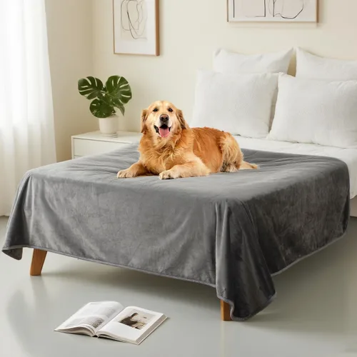 Vista 10 de Mantas impermeables para mascotas, manta de 30 x 40 pulgadas para gatos de interior, protector suave y esponjoso para sofá, coche y cama, manta