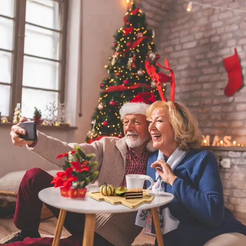 Vista 7 de Bandeja de madera para aperitivos de Navidad con forma de árbol de Navidad, bandeja de servir sushi, bandeja de madera para charcutería, bandeja