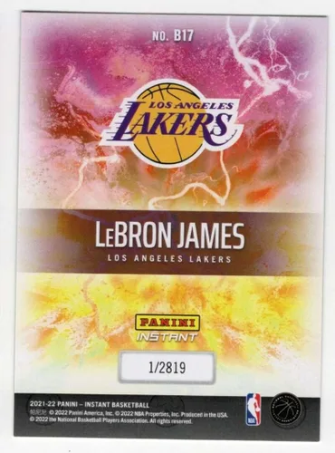 Vista 2 de LEBRON JAMES 2021-22 Panini Instant Breakaway #17 MT-MT+ /2819 LOS ANGELES LAKERS NBA