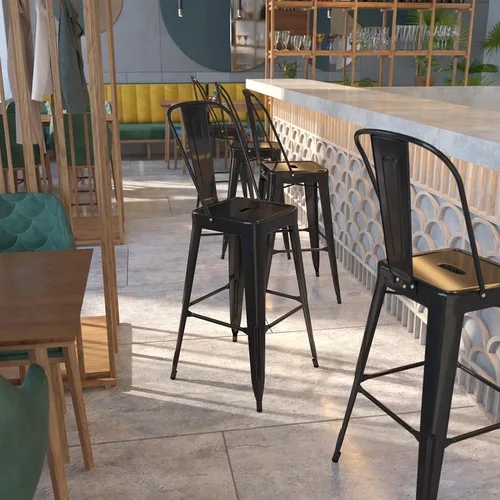 Vista 2 de Taburete Flash Furniture de bar, hecho de metal para interior y exterior, Metal, Negro