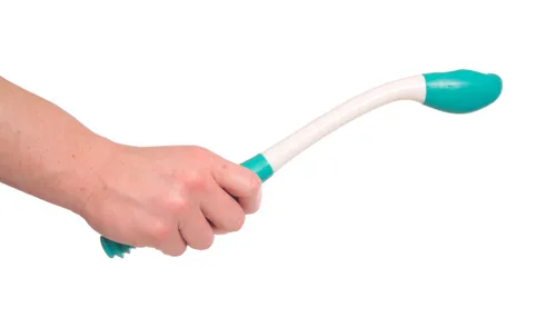 Vista 9 de Essential Medical Supply Toallita ergonómica de higiene personal para papel higiénico y toallitas húmedas con botón de fácil liberación, color blanco