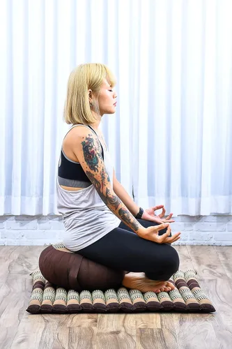 Vista 4 de Leewadee Juego de meditación Leewadee - Cojín Zafu