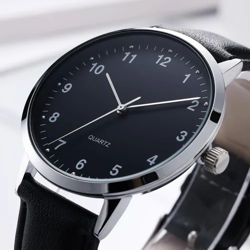 Vista 2 de Reloj clásico moderno para hombre con esfera grande con números arábigos y correa negra
