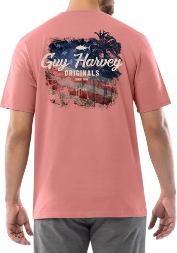 Vista 42 de Guy Harvey Camiseta de manga corta con bolsillo gráfico de algodón OG para hombre Leche de Almendra/Rig Masters