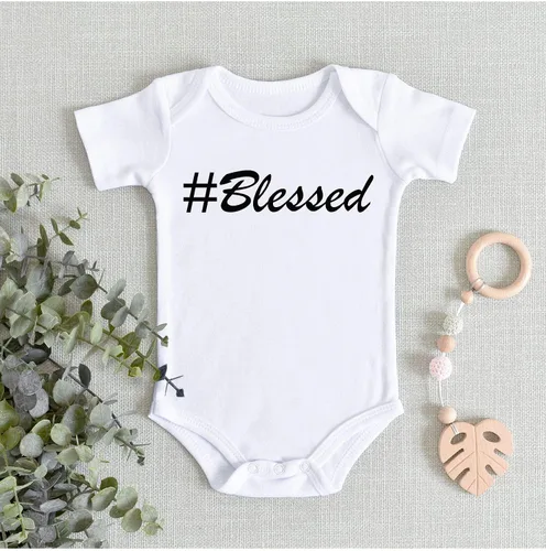 Vista 5 de TripleBDesigns BLESSED - Body para baby shower regalo de bautismo cristiano mensaje para bebé