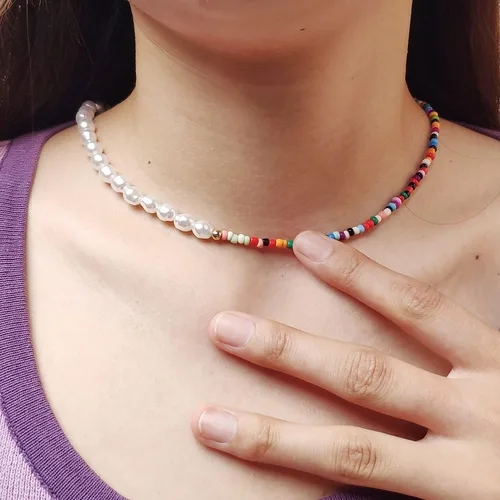 Vista 6 de Collares largos de perlas para mujeres y hombres, multicapa de perlas de imitación de color blanco crema