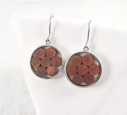 Vista 5 de Wood Statement Circle Earrings, Boho Style Dangle Drop Sterling Silver 925, Wood and Resin Interior, Polished finish, Handmade in Peru by Claudia