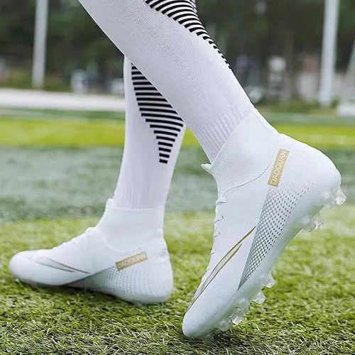 Vista 4 de Giom Tacos de fútbol para la Copa Mundial, zapatos de fútbol para hombre, zapatos deportivos cómodos para adultos, atléticos