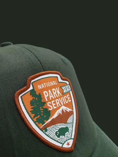 Vista 3 de National Park Service Dad Hat para hombre con parche tejido NPS