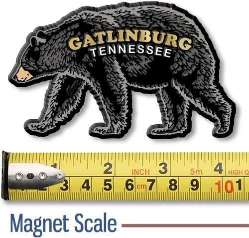 Vista 2 de Gatlinburg - Imán de oso negro de Classic Magnets, 4.1 x 2.5 pulgadas, recuerdos y regalos coleccionables de goma 3D de estilo vintage fabricados