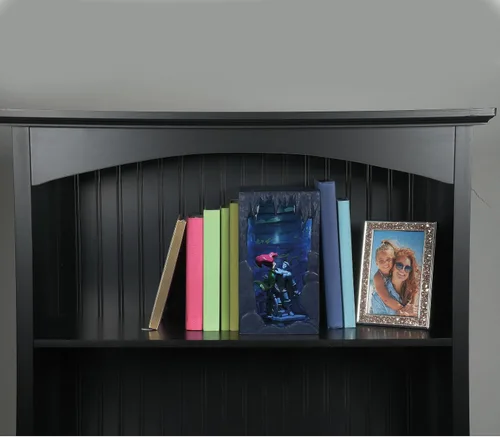Vista 7 de Enesco Disney Showcase - Soporte para libros iluminado de la gruta secreta de Ariel's Secret Grotto, pintada a mano, hecha a mano, coleccionable