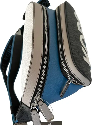 Vista 3 de Cooper - Bolsa bordada con logotipo de dos tonos y cinturón de cuero, Azul