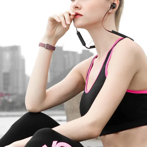 Vista 4 de GEAK Compatible con Fitbit Charge 4 bandas/Fitbit Charge 3 bandas para mujer, pulsera de repuesto delgada de silicona suave para Fitbit Charge