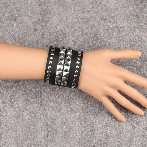 Vista 5 de Jeilwiy Pulseras de cuero punk para hombres, pulseras hechas a mano, brazalete ancho, joyería trenzada, color negro y marrón, ajustable, regalos
