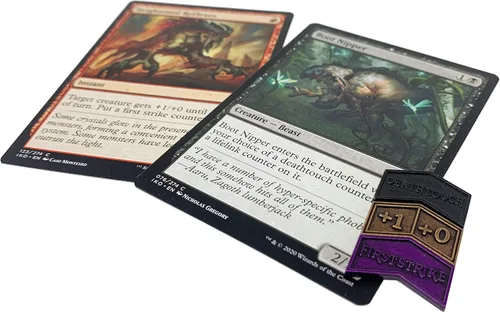 Vista 4 de Citadel Black MTG - Contadores de palabras clave de metal, juego de 24 fichas reversibles, incluye bolsa de cordón, acabado de metal antiguo