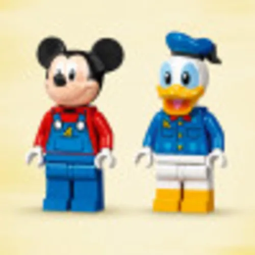 Vista 7 de LEGO Disney Mickey and Friends Mickey Mouse & Donald Duck's Farm 10775 Kit de construcción; un juego creativo para niños; nuevo 2021 (118 piezas)