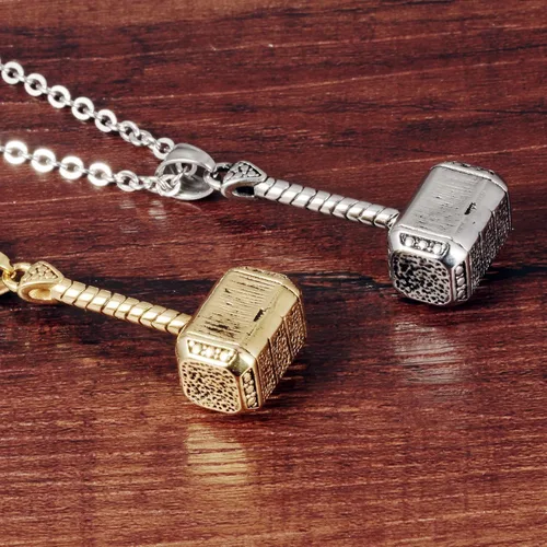 Vista 2 de LOHOME - Collar con colgante de martillo de Thor de acero de titanio para hombre