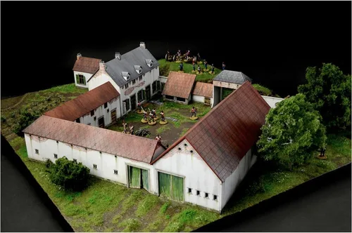 Vista 2 de Italeri 6197 Waterloo 1815 La Haye Sainte Diorama escala 1/72