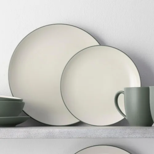 Vista 3 de Noritake Colorwave Green - Juego de vajilla redonda Coupe de 4 piezas, color verde