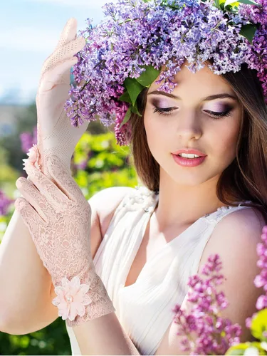 Vista 4 de SATINIOR Guantes florales de encaje para mujer, elegantes guantes de encaje cortos, guantes de verano para boda, Halloween, fiesta de cosplay
