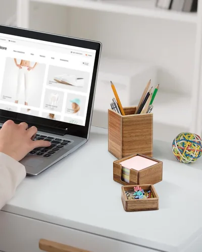 Vista 6 de Juego de organizador de escritorio de madera de acacia con soporte para notas adhesivas, vaso para lápices y bolígrafos y almacenamiento de clips