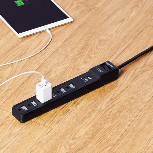 Vista 7 de Amazon Basics Regleta de protección contra sobretensiones con 6 tomas, 2 puertos USB, 1000 julios, cable de 6 pies de longitud, color negro