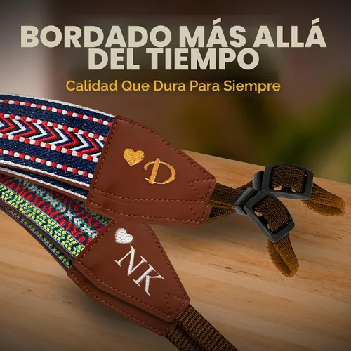 Vista 3 de Art Tribute Correa de Cámara Personalizada Tejido de Flecha - Añade Tu Texto y Lo Hacemos Especialmente Para Ti. Obtén Tu Propia Correa de Cámara