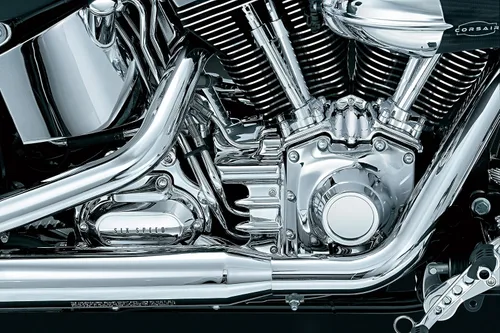 Vista 2 de Kuryakyn 7878 Cubierta de transmisión para motocicletas Harley-Davidson Softail 2007-17, cromo