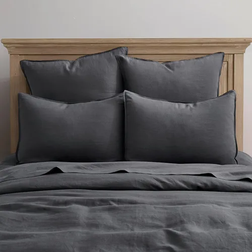 Vista 4 de ATLINIA Juego de 2 fundas de almohada 100% lino, tamaño europeo de 26 x 26 pulgadas, fundas de almohada de lino, color gris oscuro