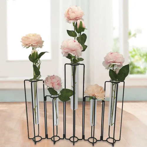 Vista 2 de HelloHome Florero con bisagras, jarrón con marco de metal negro con 5 tubos de ensayo, soporte para plantas de estación de propagación, decoración