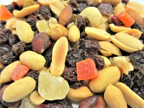 Vista 3 de Fruit 'n Nut Trail Mix de Its Delish (2 libras)