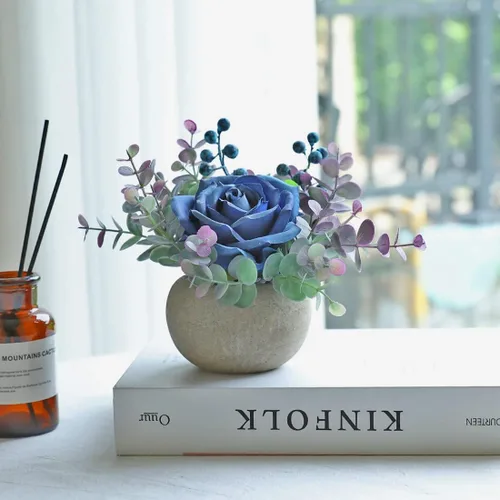 Vista 3 de Small Artificial Blue Rose Potted Plant, 2 Pcs Mini Faux Decor 2 piezas azules