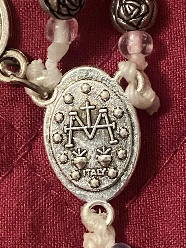 Vista 7 de Pink Frosted Glass Rosary with Miraculous Medal and 2" Crucifix St Michael Medal