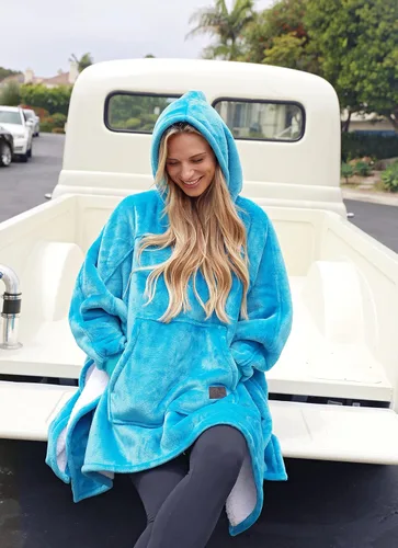 Vista 7 de Tirrinia Manta con capucha de gran tamaño, sudadera con manga de murciélago, acogedora manta Sherpa enorme regalo para mujeres adultas