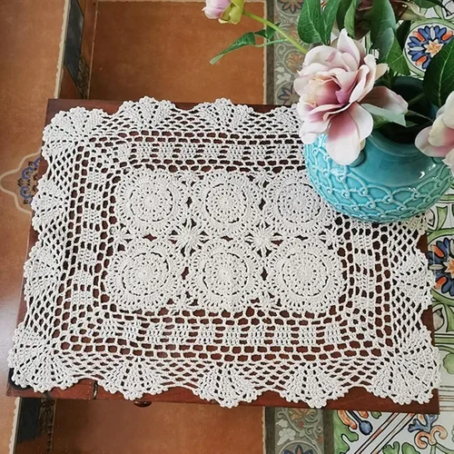 Vista 2 de Hsvanyr 15 x 27 pulgadas rectangular de algodón hecho a mano con encaje de ganchillo para mesa de café, tocador, bufanda, centros de mesa, decoración