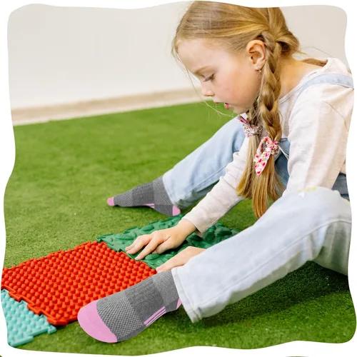 Vista 5 de Bemeol Calcetines para niñas, 12 pares de calcetines deportivos de algodón para niños pequeños y grandes