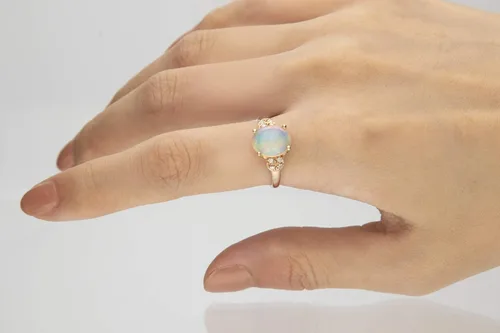 Vista 4 de Gin & Grace Anillo de ópalo etíope natural de oro rosa de 10 quilates con diamantes reales para mujer, joyería de ópalo de origen ético, auténtico