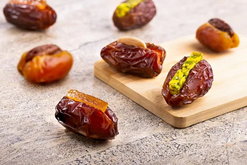 Vista 3 de Jomara Mezcla rellena de dátiles de 3 sabores (con almendra, con nuez y cáscara de naranja) envuelta individualmente