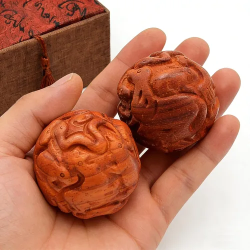 Vista 2 de Bola Baoding de 1.6 pulgadas tallada a mano Pixiu Zodiac Herramienta de ejercicio de mano de madera (zodiaco chino (madera de pera amarilla), 1.9 x