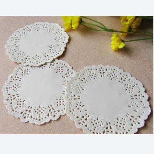 Vista 6 de DECORA Tapones redondos de encaje de papel blanco de 12.5 pulgadas para decoraciones de mesa de boda, 100 unidades AM042