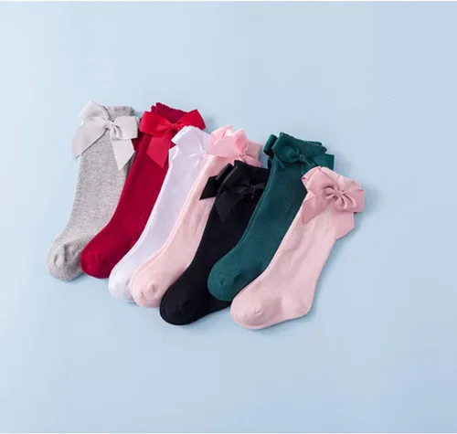 Vista 2 de BULINGNA Calcetines de princesa con lazo, color sólido, con volantes, hasta la rodilla, para bebé, para uniforme escolar