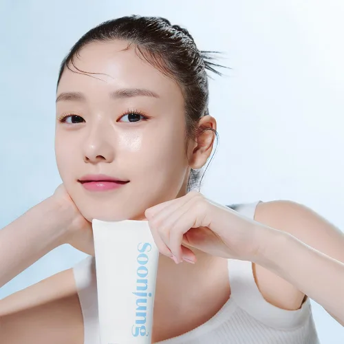 Vista 7 de ETUDE SoonJung Limpiador de Espuma 5.5, Limpiador Facial para Pieles Sensibles, Burbuja Suave, Limpieza Hipoalergénica, Limpieza Profunda Suave