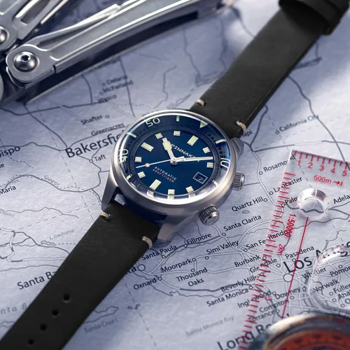 Vista 7 de Reloj automático para hombre Spinnaker Bradner de 42mm con brazalete sólido de acero inoxidable SP-5062
